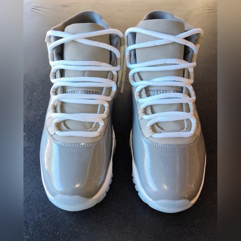 Air Jordan 11 Retro Cool Grey (2021) Men's size 9
